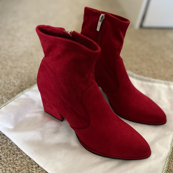 MARC FISHER ANKLE BOOTIES - Picture 1 of 4